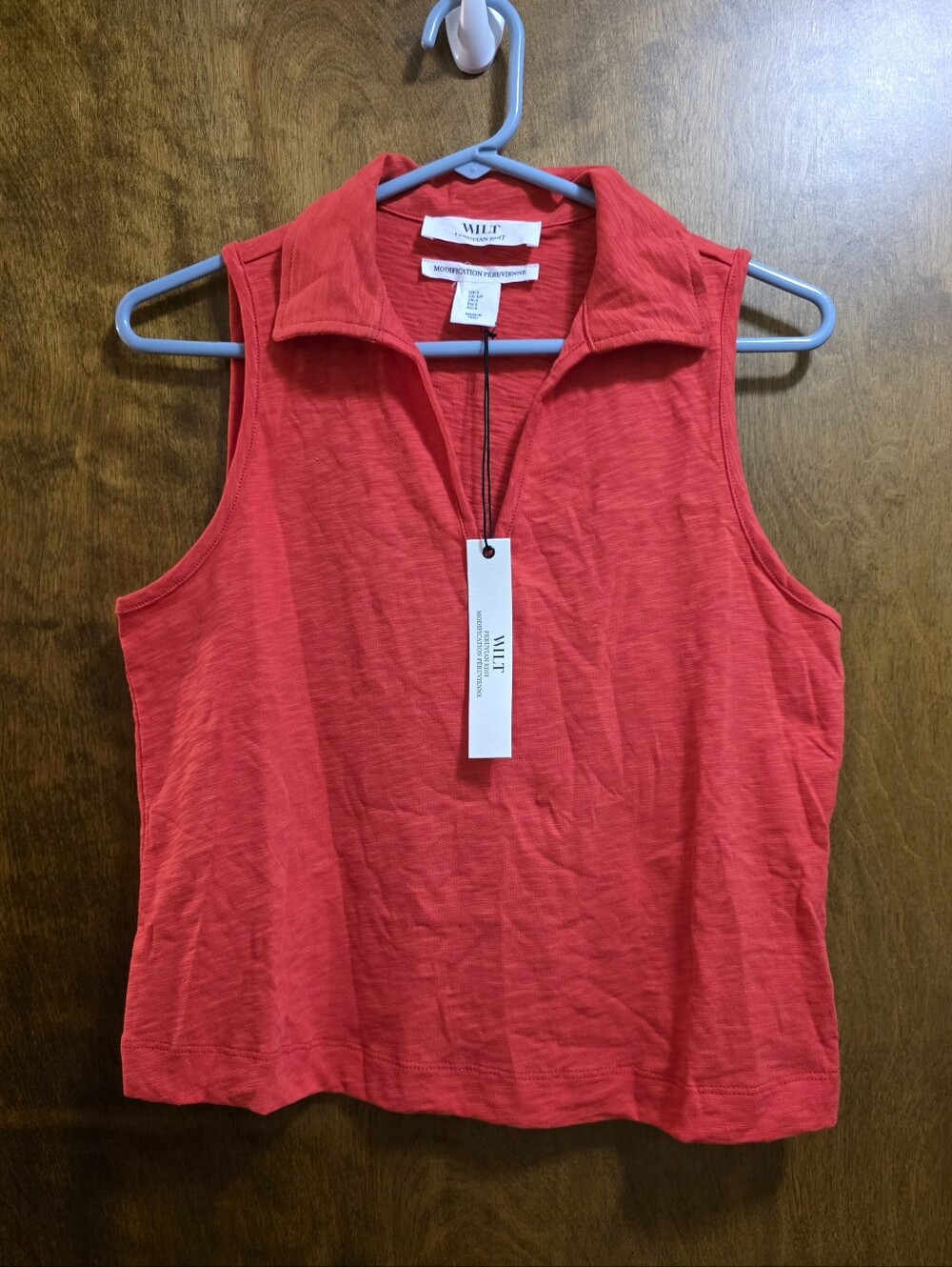 NWT Size S Wilt Coral-Red/Watermelon Sleeveless Collared Tank